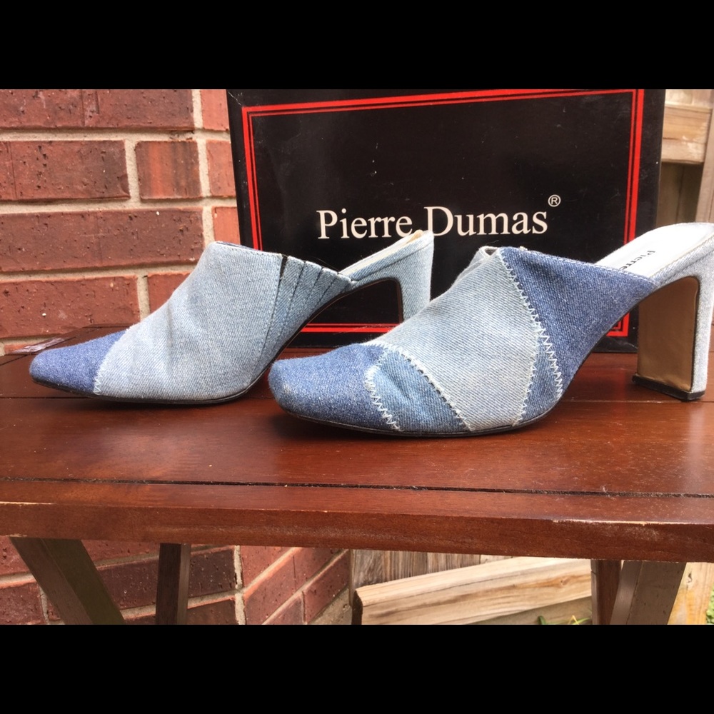 SHOES - Picture 2 of 6